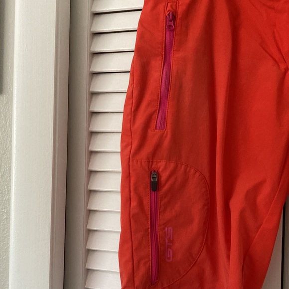 Shorts - Picture 2 of 4